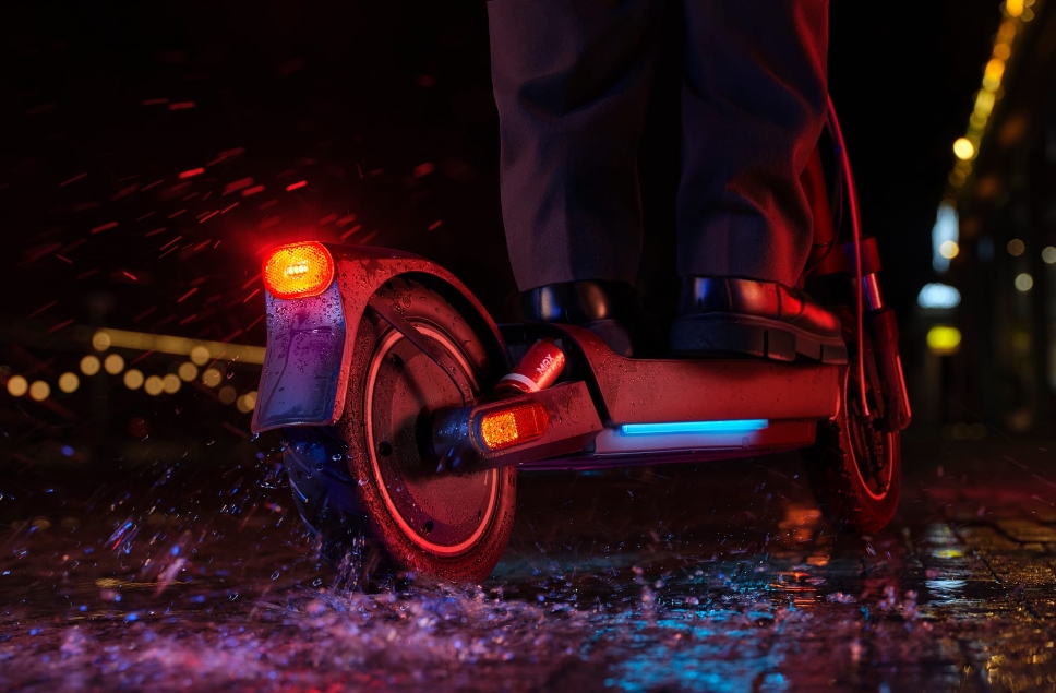 عملکرد و سواری اسکوتر شیائومی Electric Scooter 5 Max