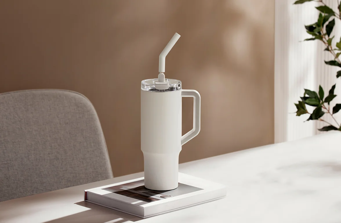 ماگ نیدار شیائومی Xiaomi Straw Mug ظرفیت 1 لیتر مدل XMXGB01PL