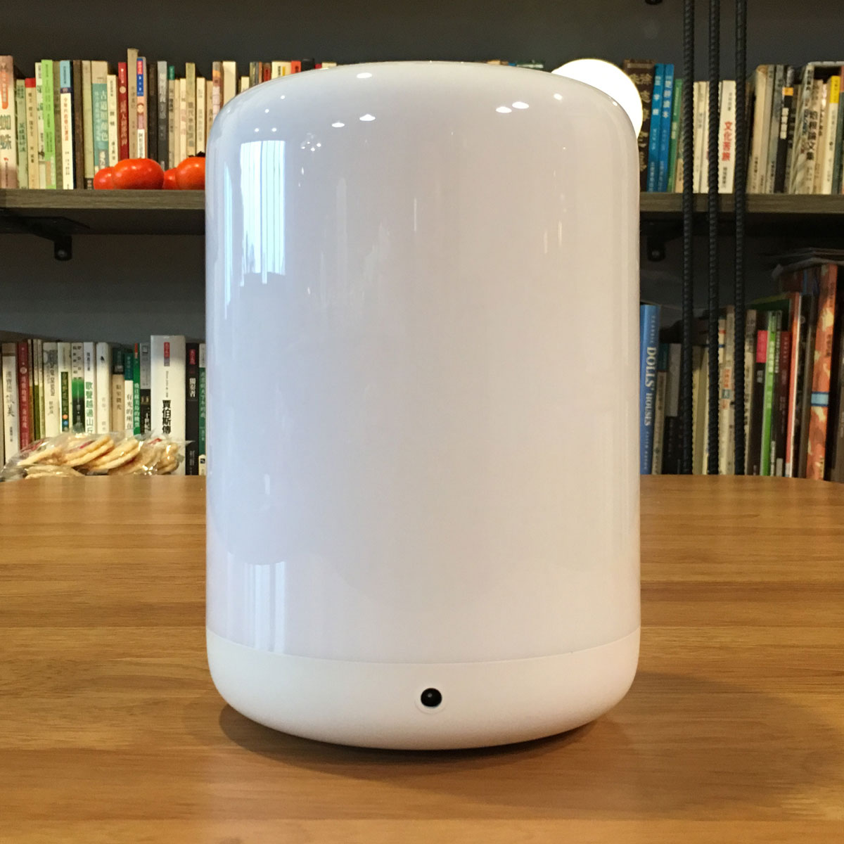 خرید چراغ خواب هوشمند شیائومی مدل Mi Bedside Lamp 2 از شیائومی استور