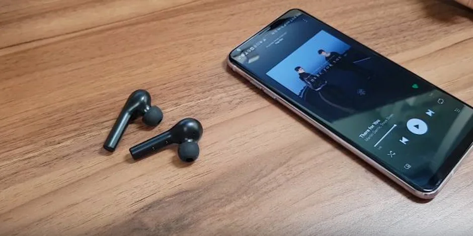 مقایسه دو ایرفون بلوتوث Haylou GT2 و QCY T5